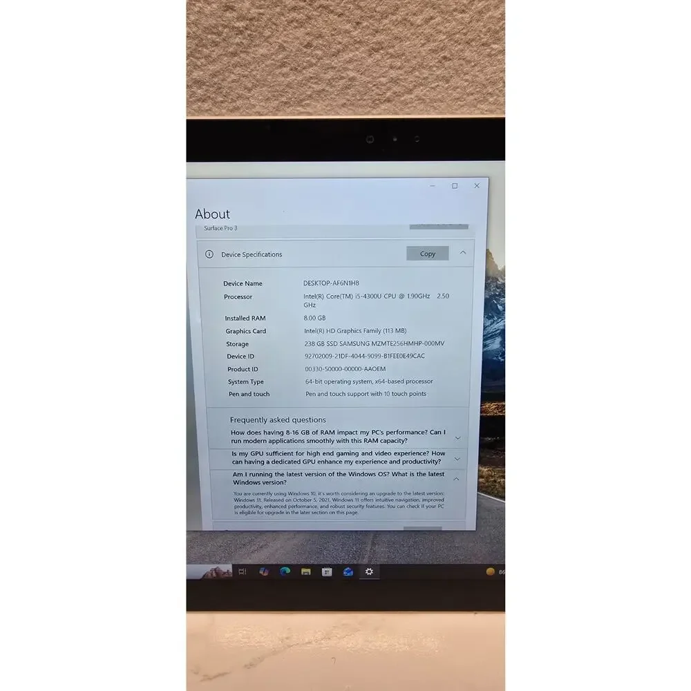 Microsoft Surface Pro 3 Pro 3 256GB SSD 8GB RAM, Wi-Fi 12 inch Tablet - Silver